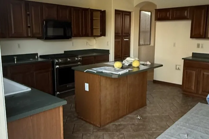 Mesa kitchen before renovation